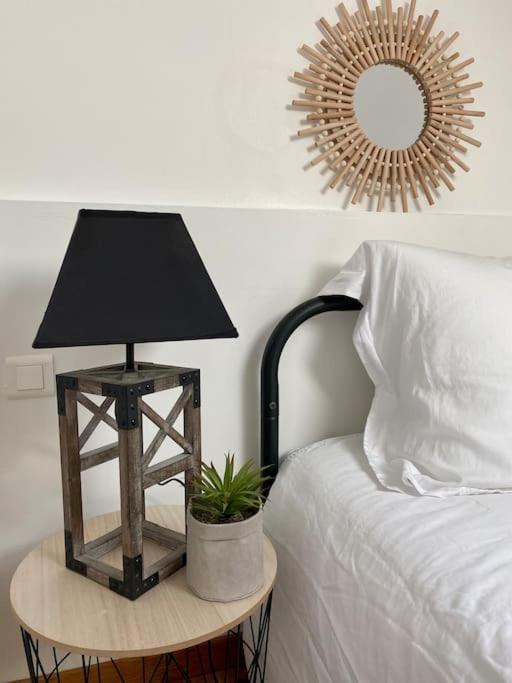 Le Cosy Troyen Secteur Calme 4 Personnes Parking Prive Apartment Troyes Exterior photo